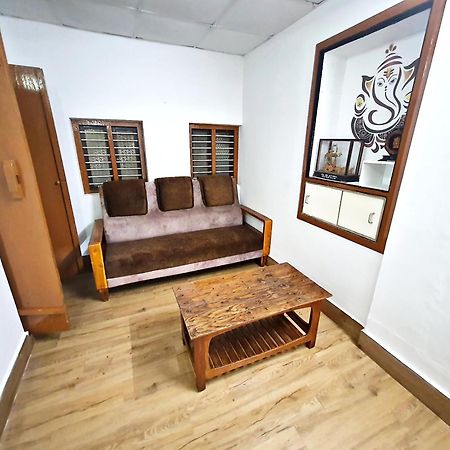 Hallimane Homestay 乌杜皮 外观 照片